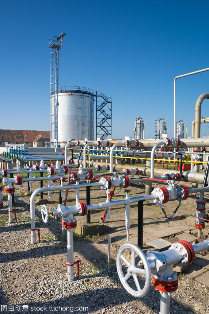 石油和天然气处理厂 关键设备与处理工艺